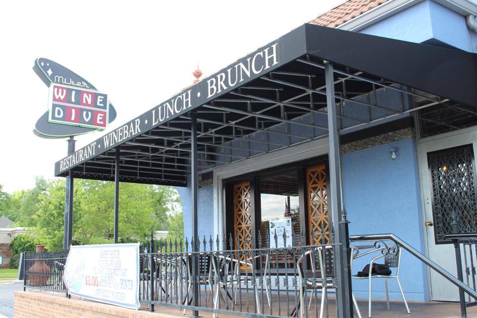 Wine Dive Outdoor Wichita Patio